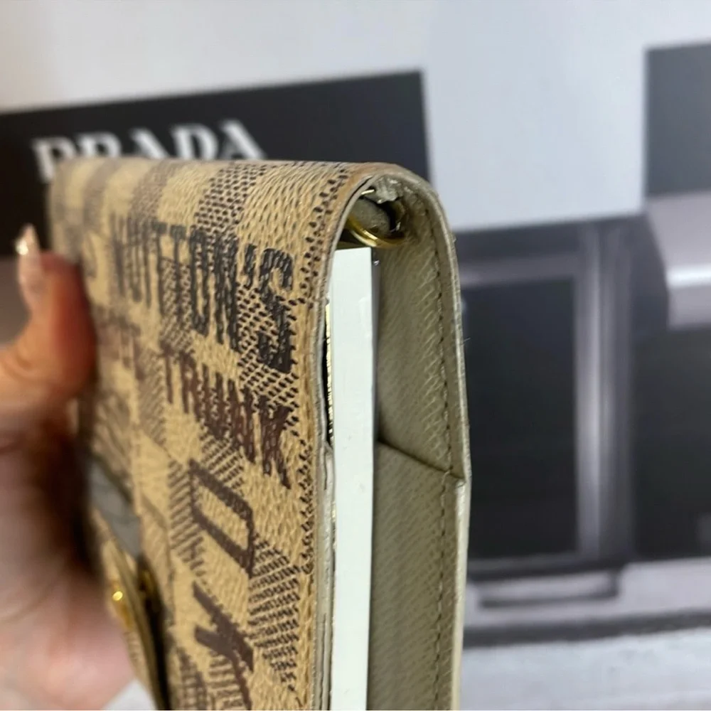 Louis Vuitton Trunks PM Agenda - Picture 7 of 14